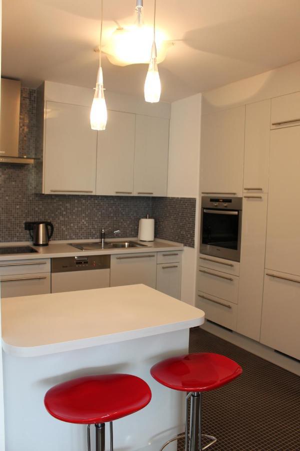 Modern Apartment In The Centre 里耶卡 外观 照片